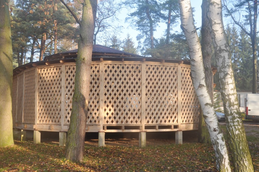 O�rodek Kolonijny PIONIER - altana ze scen�