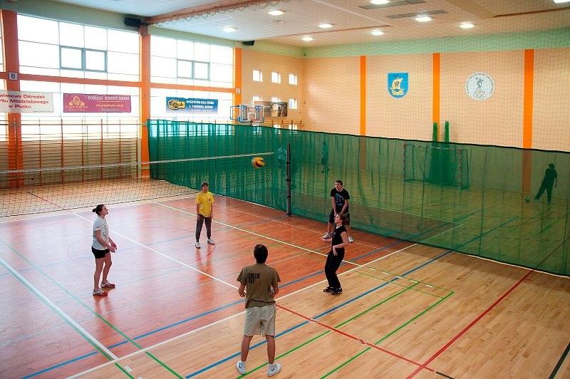 Powiatowy Ośrodek Sportu Młodzieżowego - hala sportowa