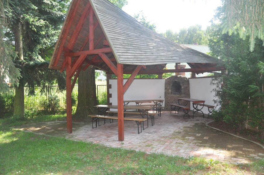 Orodek Kolonijny PIONIER - zadaszony grill