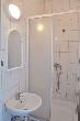 OK Marina - hotelik - przykładowy pokój - łazienka