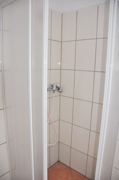OW JAROSZOWIEC - budynek A - wzy sanitarne na korytarzach
