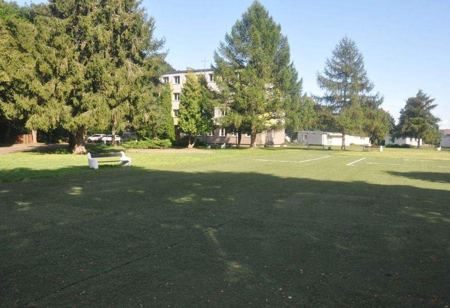 OW STA� - boisko wielofunkcyjne (sztuczna trawa)